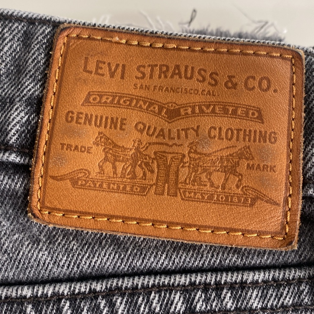 Levi’s WEDGIE Jeans - Picture 5 of 7